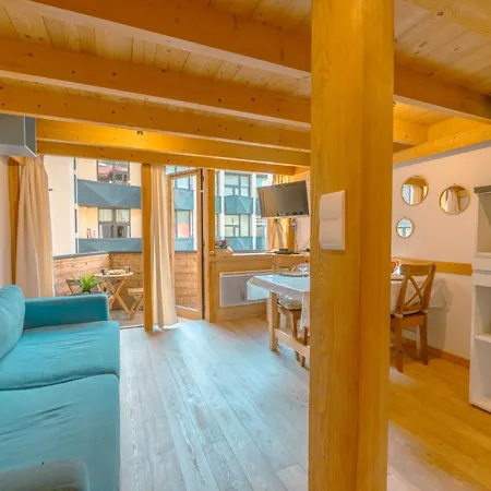 Apartment Grand Roc - Campanules 322 - Happy Chamonix